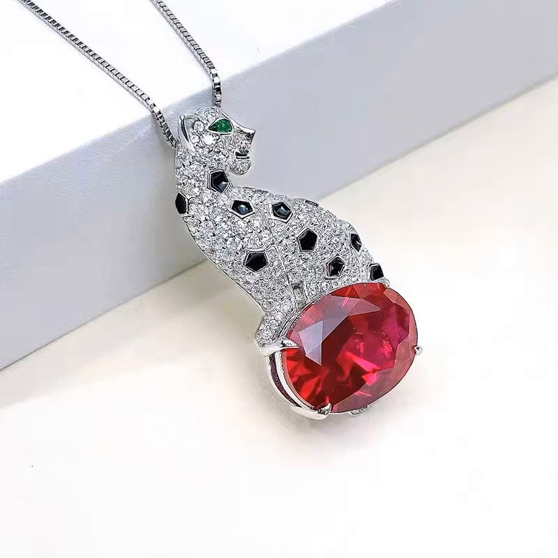 Fashionable Cheetah Full Diamond Zircon Pendant Necklace Clavicle Chain