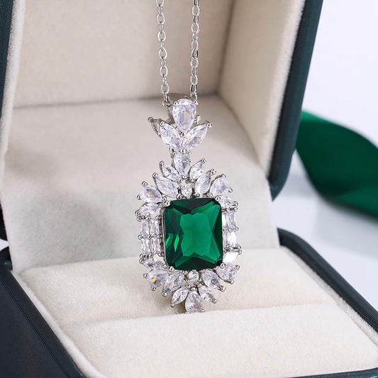 Luxury banquet princess square diamond pendant, colorful zircon necklace